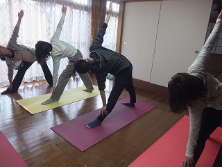 yoga4.jpg